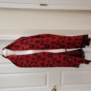 Soma NWT Women's Scarf.Reversible Red/Black Jacquard/checkered. Ultra Soft Plush